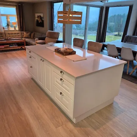 Idyllic House With Views - Close To Nature