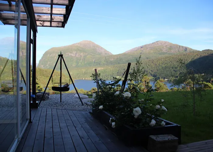 Idyllic House With Views - Close To Nature *